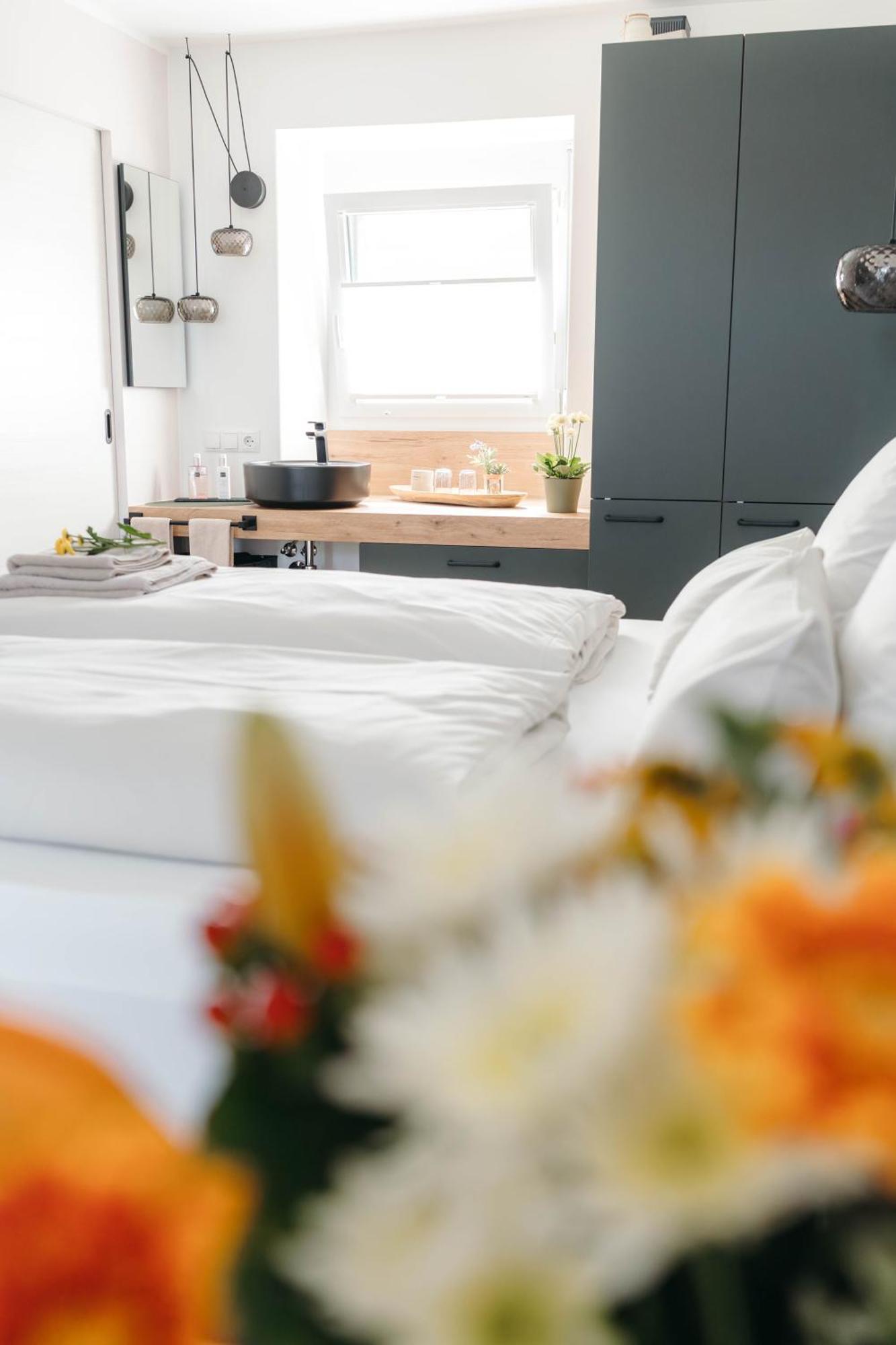 Pension Blumenwiese - Mitten Im Thermenland Burgau Dış mekan fotoğraf