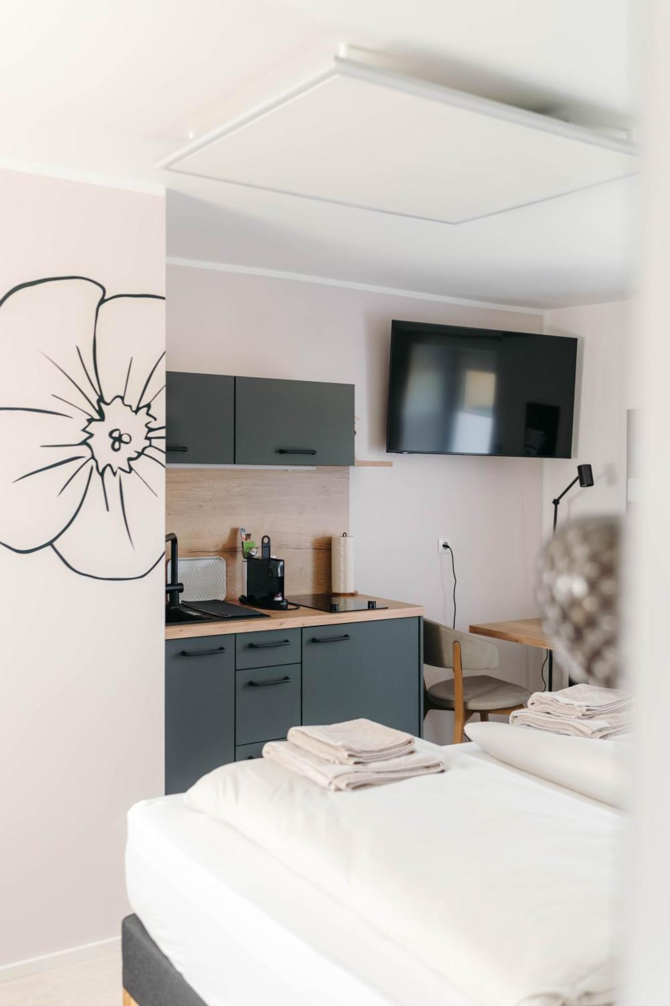 Pension Blumenwiese - Mitten Im Thermenland Burgau Dış mekan fotoğraf