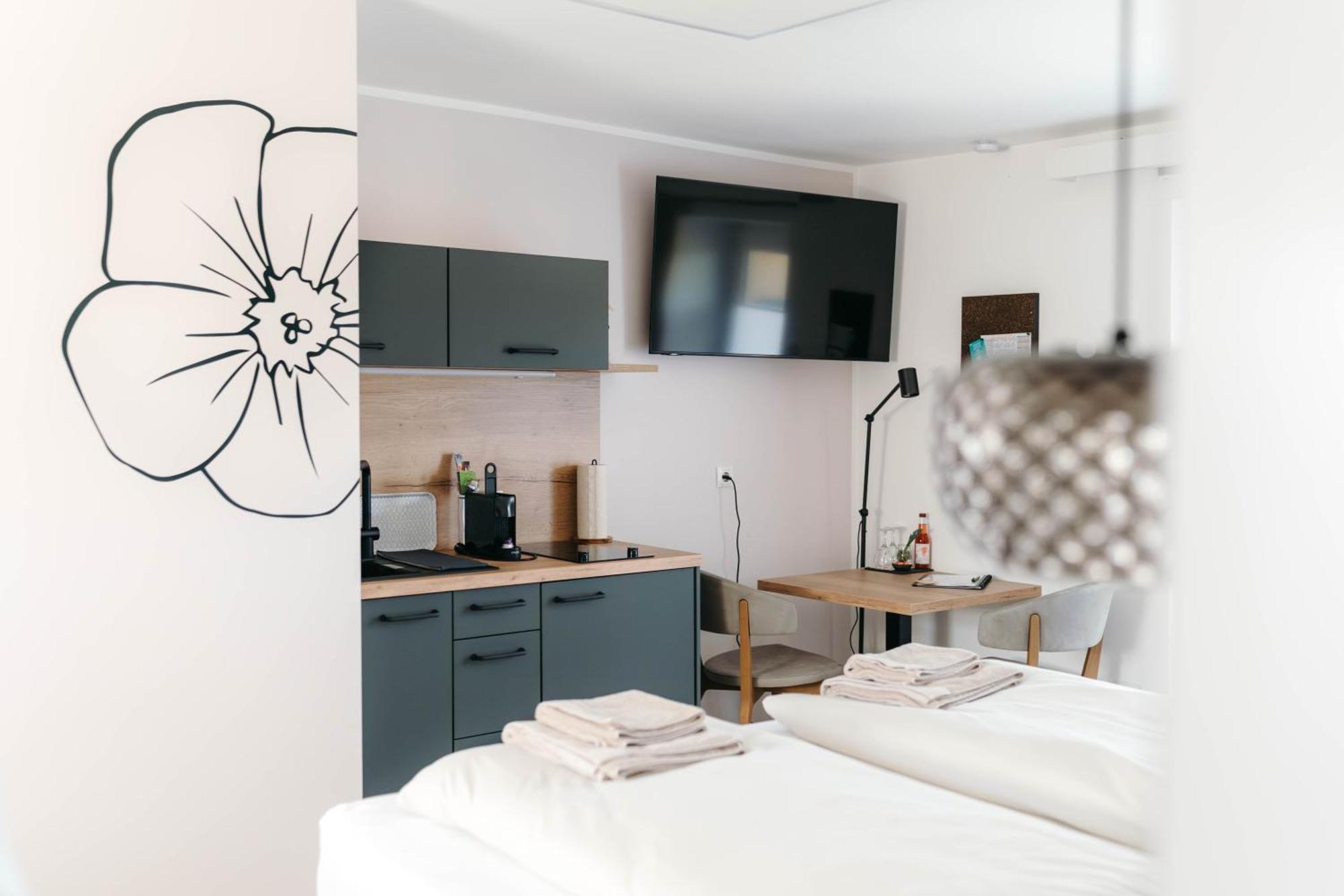 Pension Blumenwiese - Mitten Im Thermenland Burgau Dış mekan fotoğraf